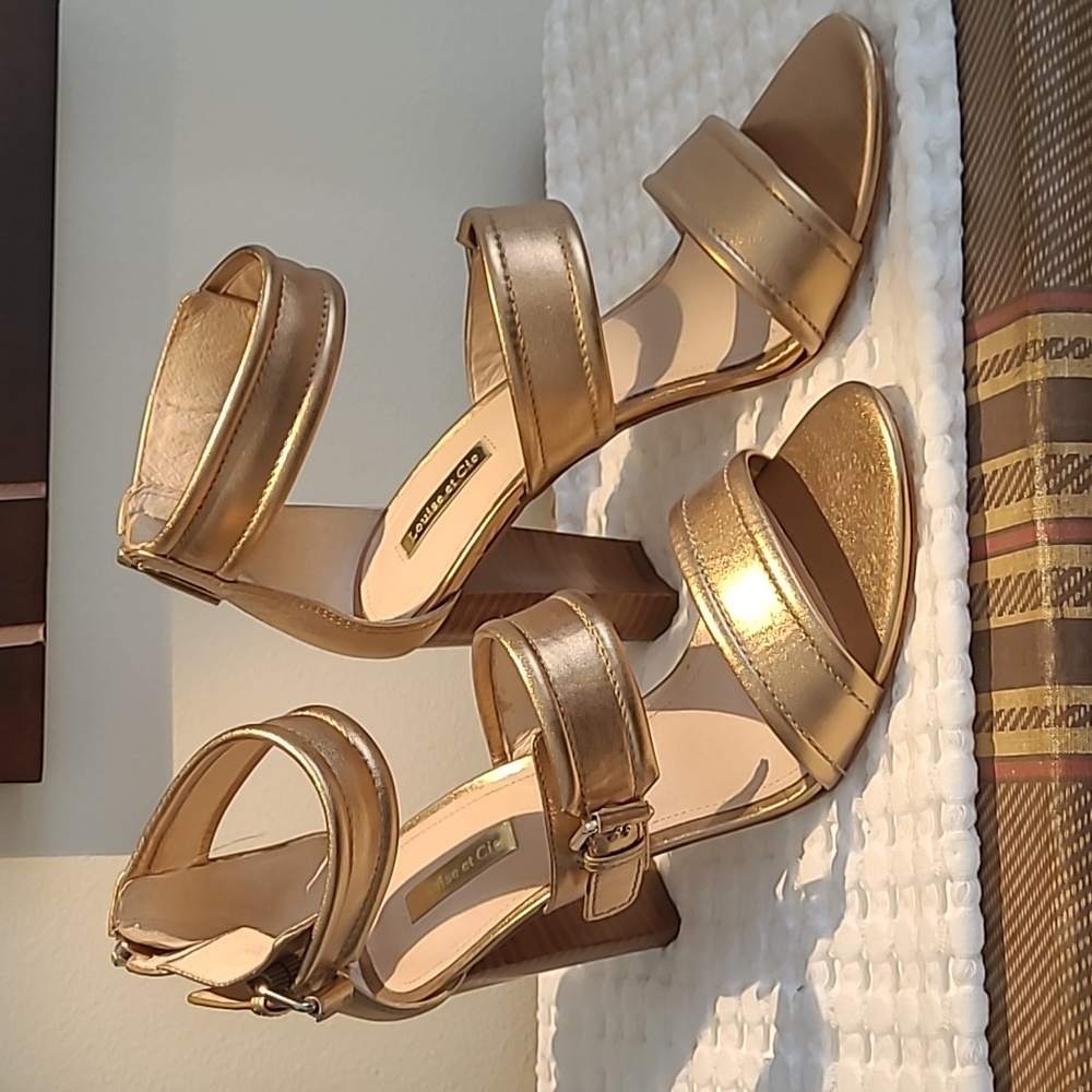 Louise et Cie Gold Heels size 9 1/2
